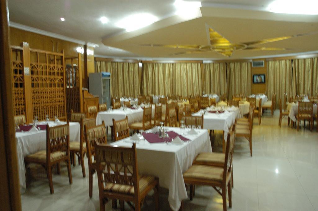 Nefertari Hotel Abu Simble Abou Simbel Extérieur photo