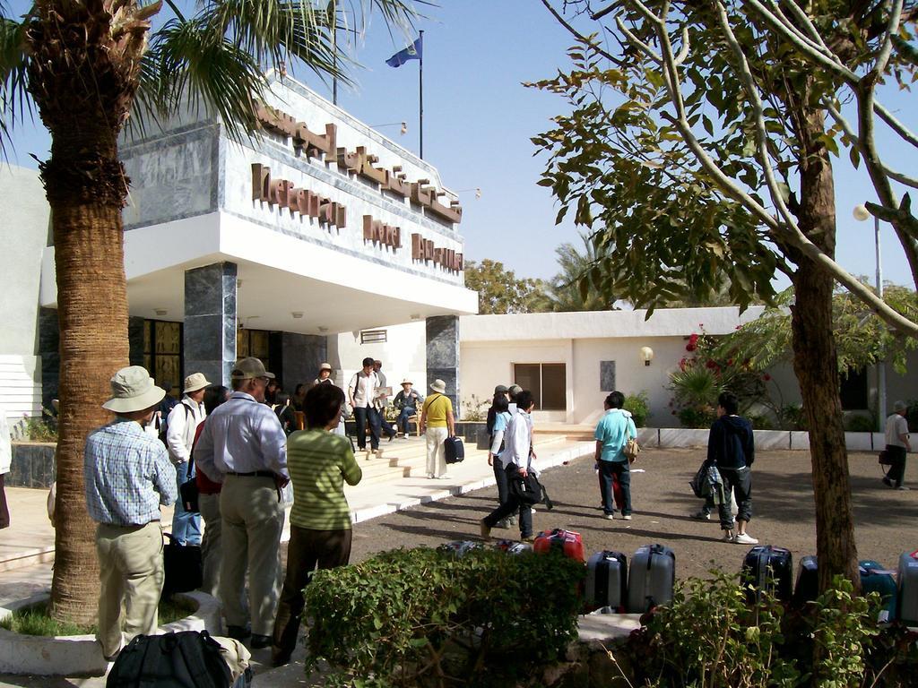 Nefertari Hotel Abu Simble Abou Simbel Extérieur photo